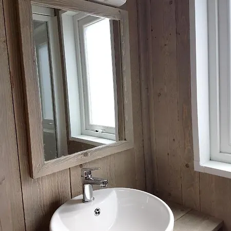 Bungalow De 2 Chambres Avec Piscine Partagee Et Terrasse Amenagee A Hébergement de vacances