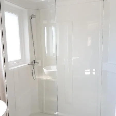 Bungalow De 2 Chambres Avec Piscine Partagee Et Terrasse Amenagee A Hébergement de vacances *